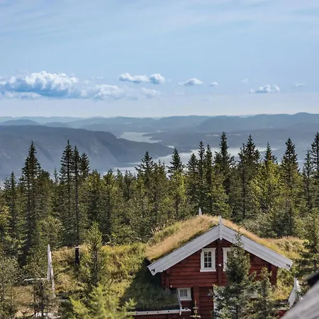 Modern Family Near Vinterland Lifjell