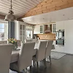 Ferienhaus Modern Family Near Vinterland